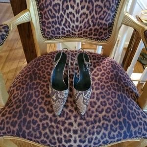 Banana Republic snakeskin slingback heels size 6 brown and tan.